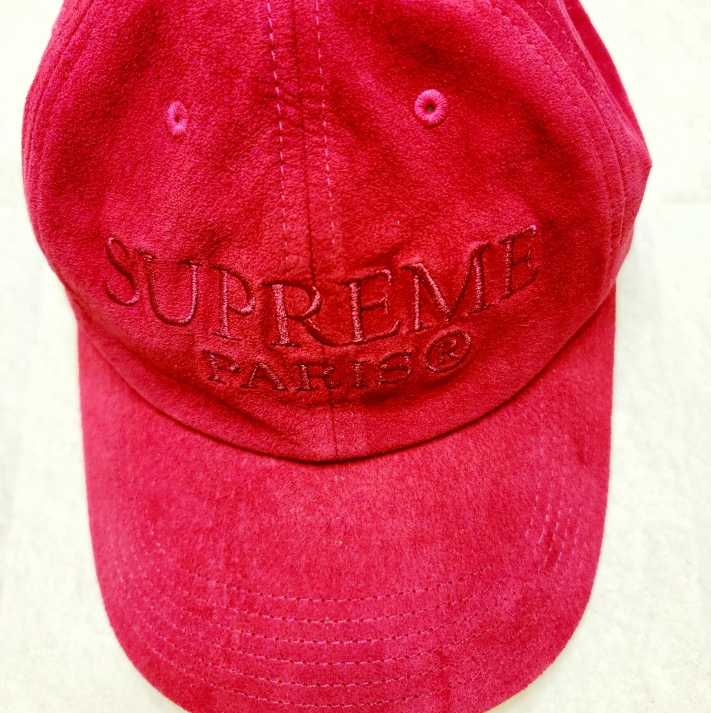 SUPREME HAT SUEDE